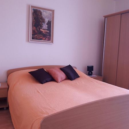 Guest House Jelsa Елса Номер фото