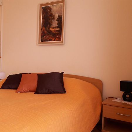 Guest House Jelsa Елса Номер фото