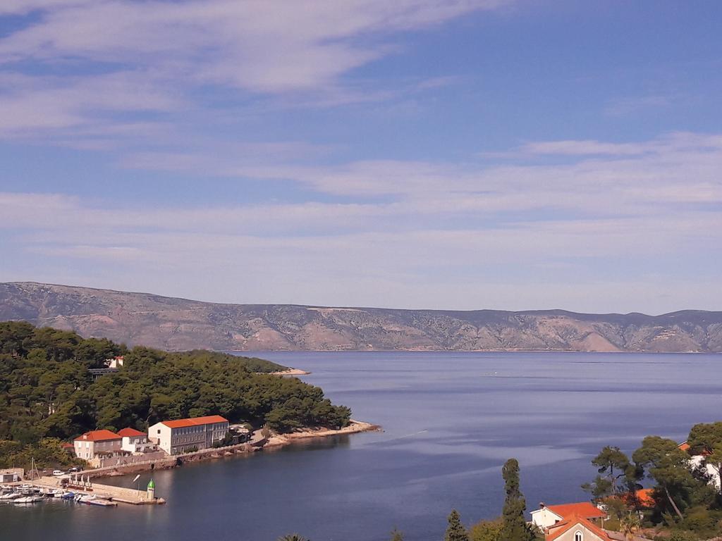 Guest House Jelsa Елса Экстерьер фото
