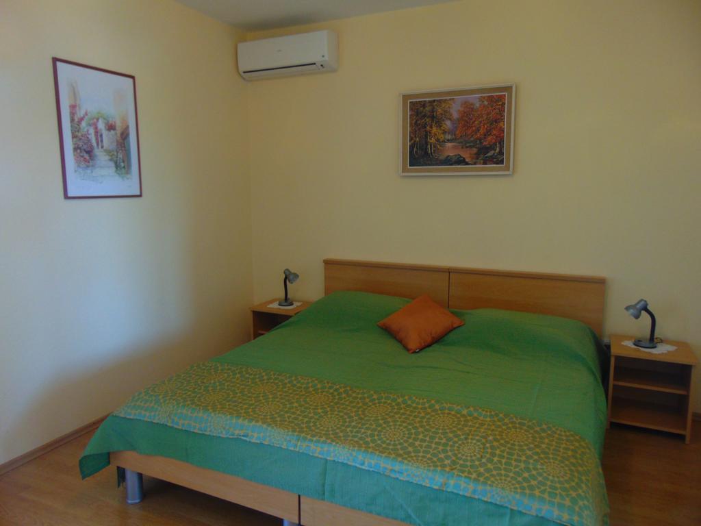 Guest House Jelsa Елса Номер фото