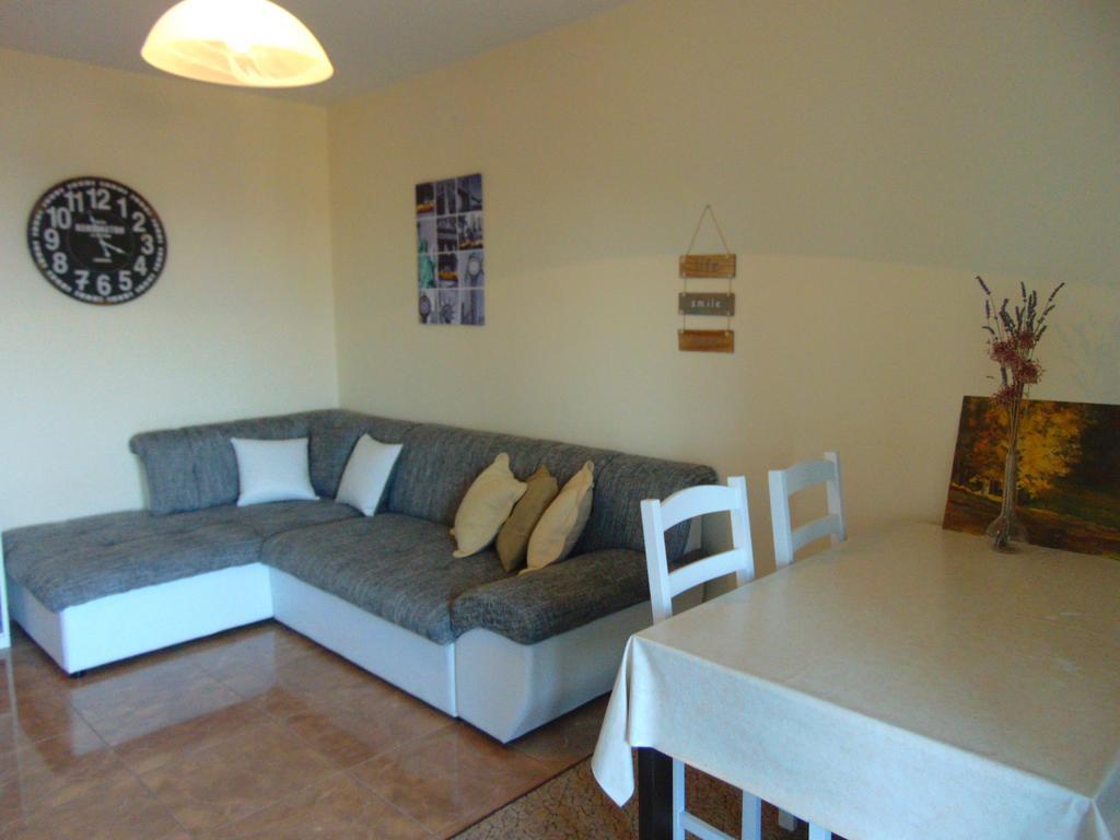 Guest House Jelsa Елса Экстерьер фото